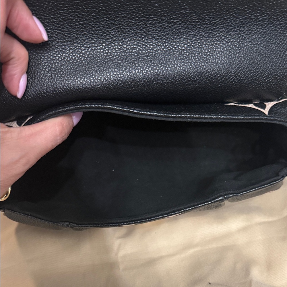 Louis Vuitton Black and Cream Crossbody Bag with Gold Chain - Picture 3 of 3